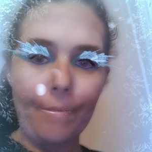 Meet your Posher, Brenda